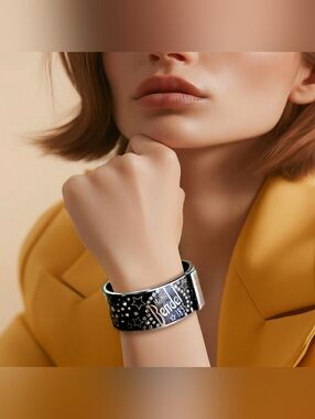 Henri Bendel 1895 Stars & Crystals Hinged Enamel Bangle Bracelet.